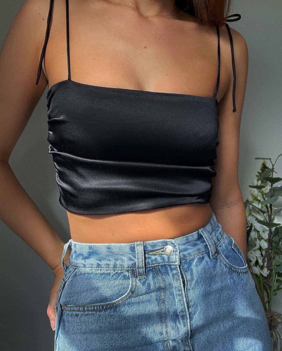 High-end Niche With A Sense Of Design Inside The Top And Suspenders