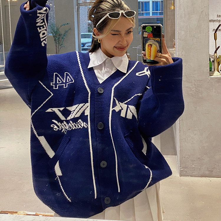 Women's Retro Fashion Cardigan Sweater Jacket