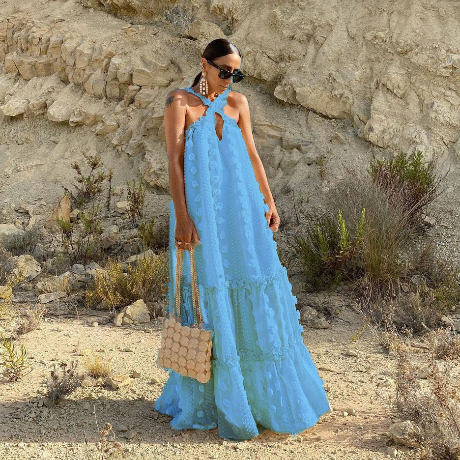 Fashion Halter Neck Three-dimensional Flower Mopping Cake Dress