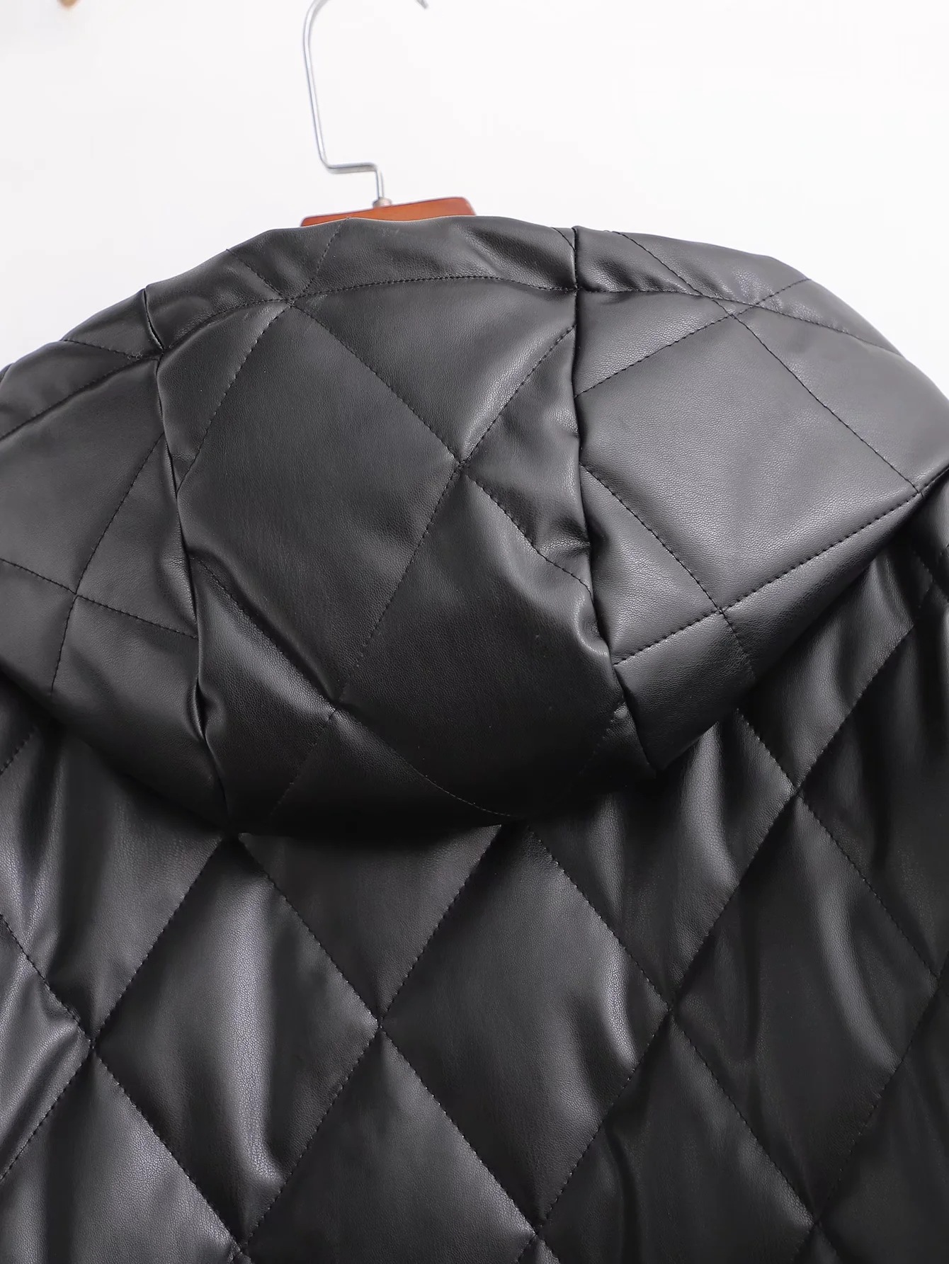 Commuter Light Cooked Style Rhombus Line Imitation Leather Coat