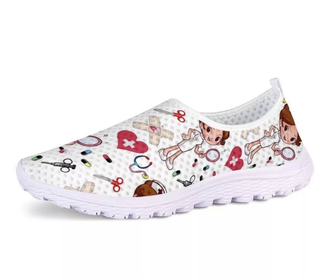 Painted And Printed Cartoon Mesh Running Shoes