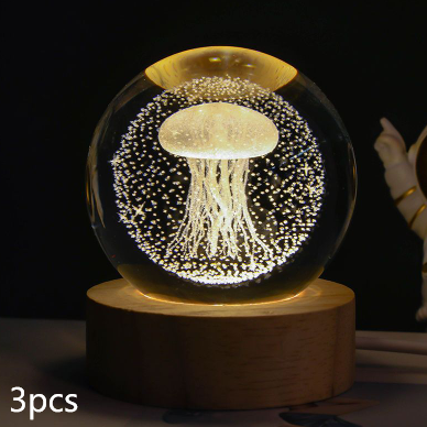Kleine nachtlamp met kristallen bol, sterrenhemel en planeten – massiefhouten lampvoet, zonnestelsel 6 cm, 2 stuks