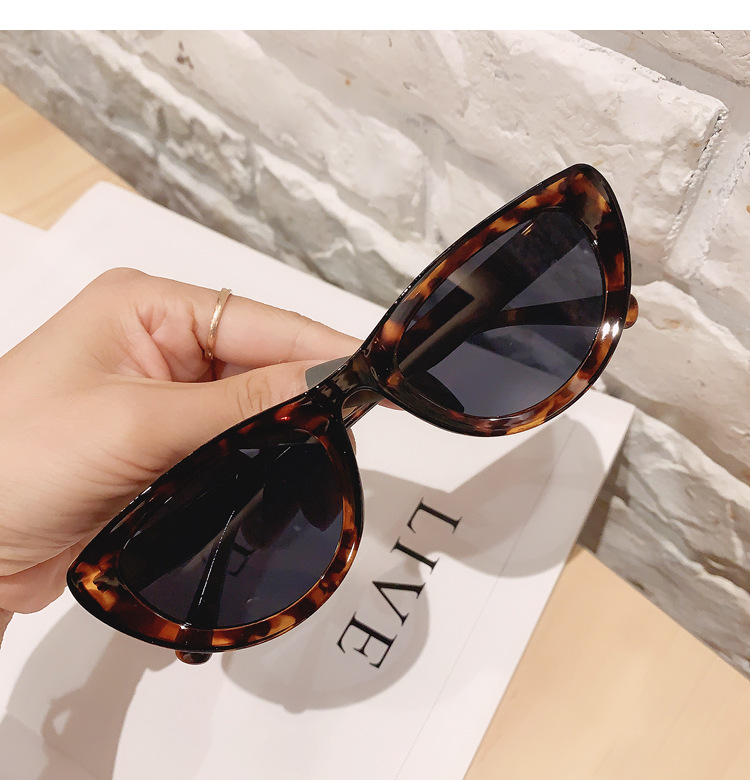 Title 2, Harajuku cat eye sunglasses