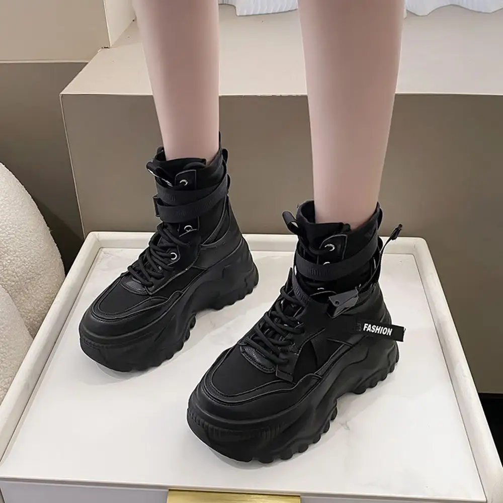 High Top Casual Round Toe Muffin Sole Heightening Shoes
