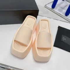 Square Coloured Sponge Cake Bottom Mesh Red Line Slippers - Apricot - View 1