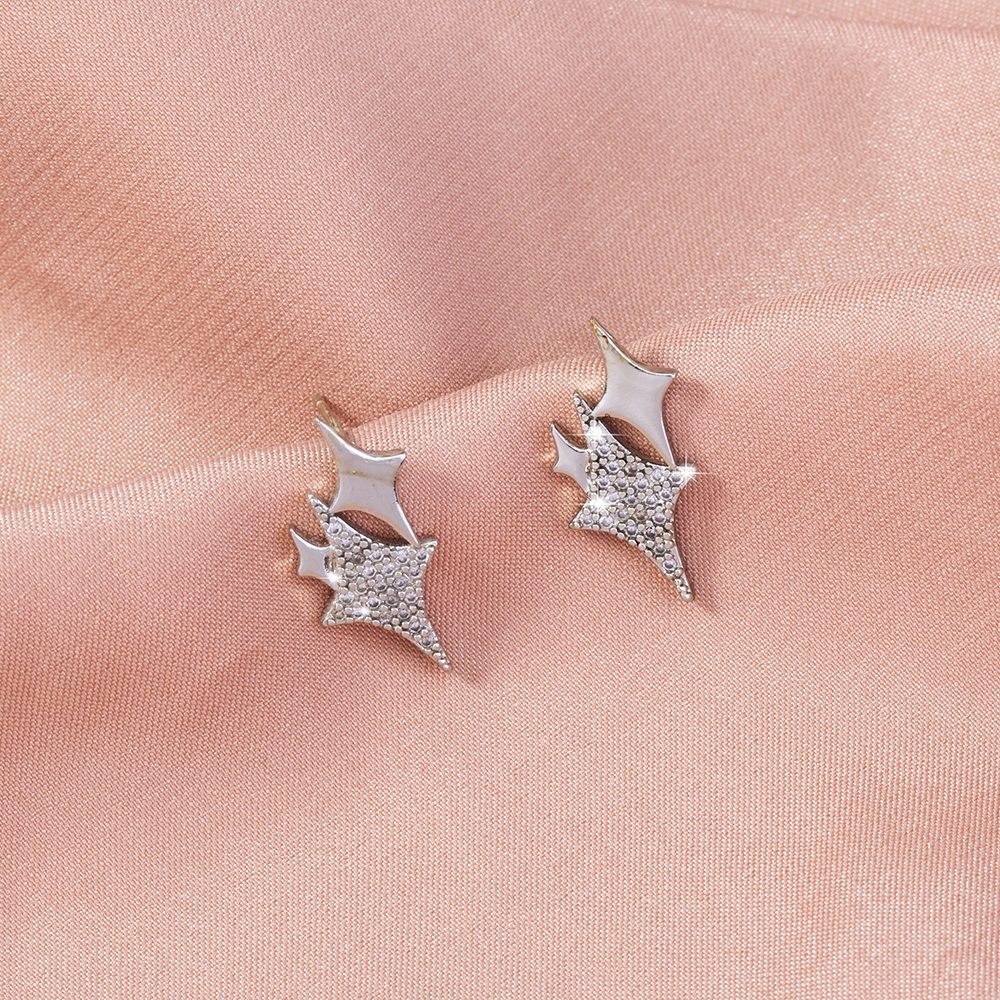 Star-studded Zircon earrings