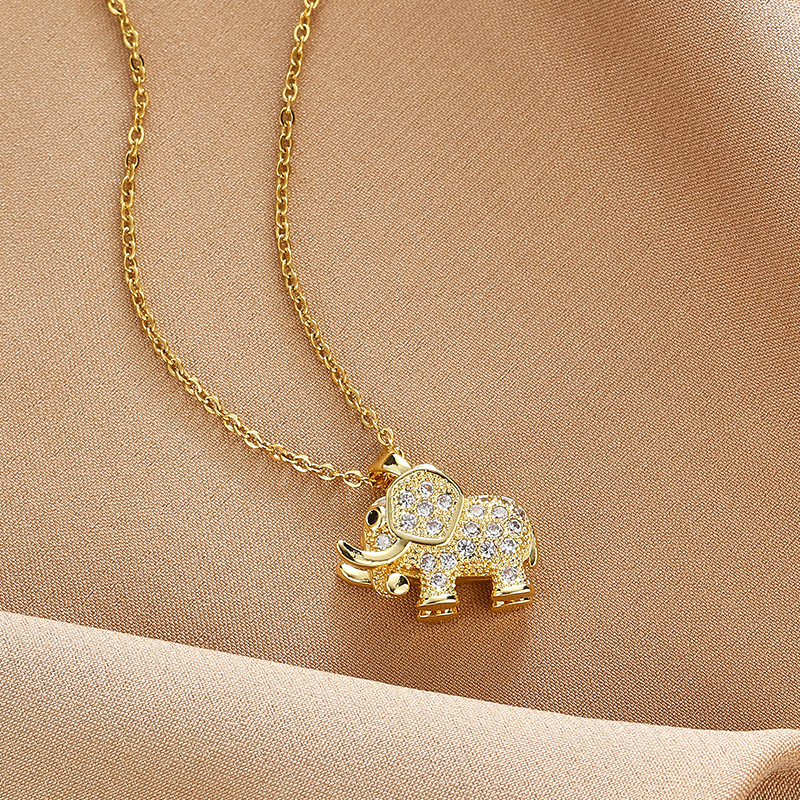 Fashion Elephant Pendant Necklace For Women