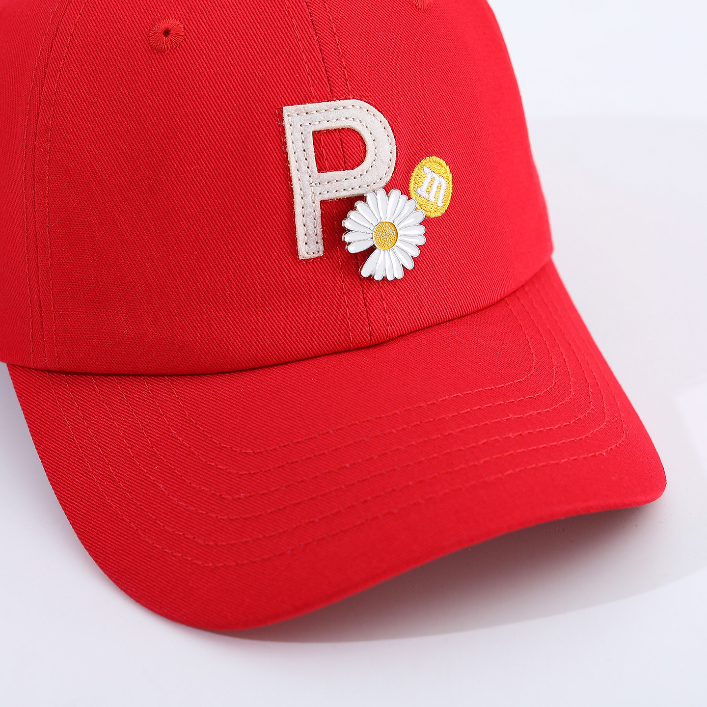 Solid-color Embroidered Letter 'P' Daisy Logo Trendy Hip-hop Style Baseball Cap For Daily Casual Wear, Shopping, And Dating