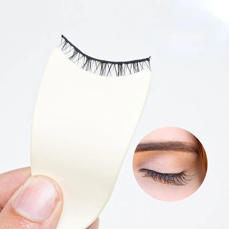 Mini False Eyelash Tweezer Tool Beauty Plastic Curler Stick