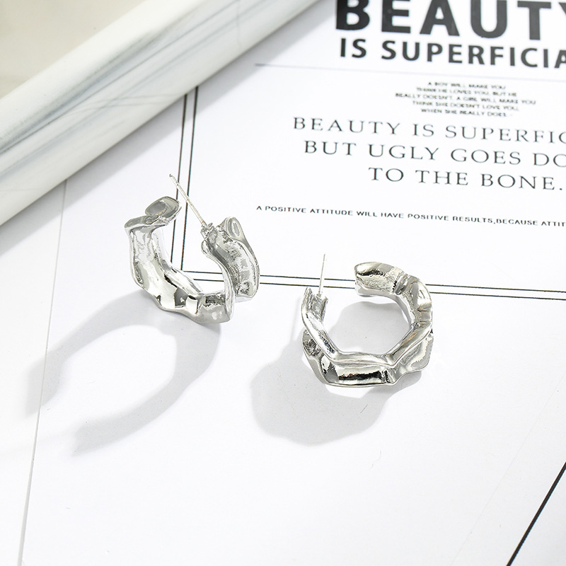 Women's irregular earrings