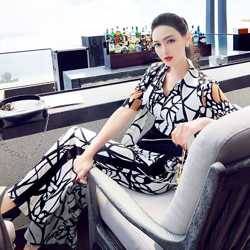 Printed Wide-Leg Jumpsuit, picture 3 of 5