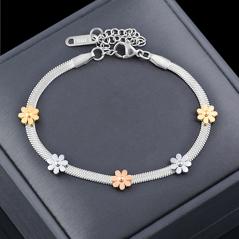 Title 3, Colorless Titanium Steel Daisy Flower Bracelet