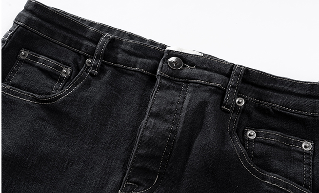 Title 7, Micro Flare Jeans für Herren — Moderner Schnitt...