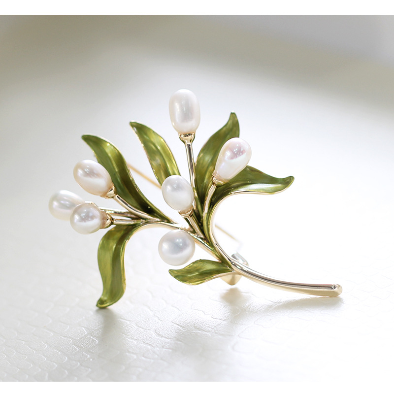 Title 13, Natural Freshwater Pearl Olive Branch Brooch Gr...