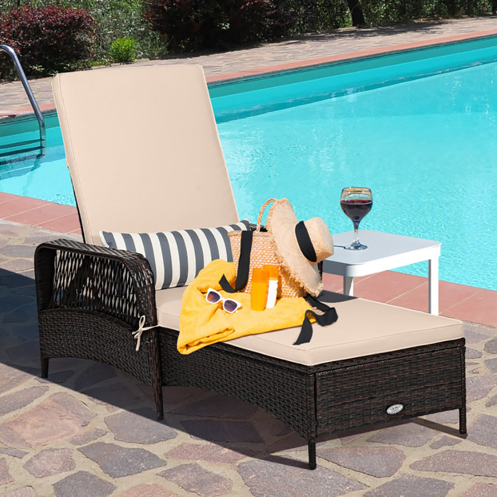 Outdoor Patio Wicker Chaise Lounge Chair With Adjustable Backrest And Pillow Of Up400lbs Foryard, Lawn, Poolside, Beach, Or Balcony