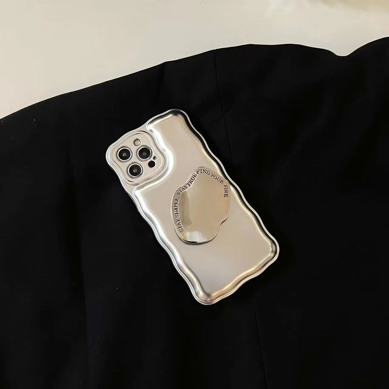 Applicable Silver Wave Edge Mobile Phone Case