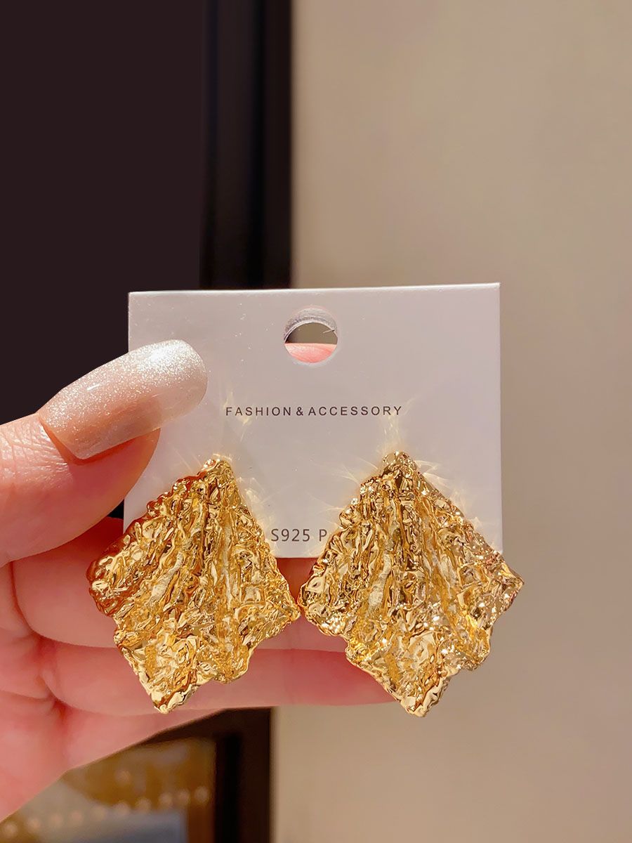 Vintage Large Earrings With Crinkled Metal Finish. Irregular Bold Design, Cool Minimalist Vibe, Niche European Style For Women.
