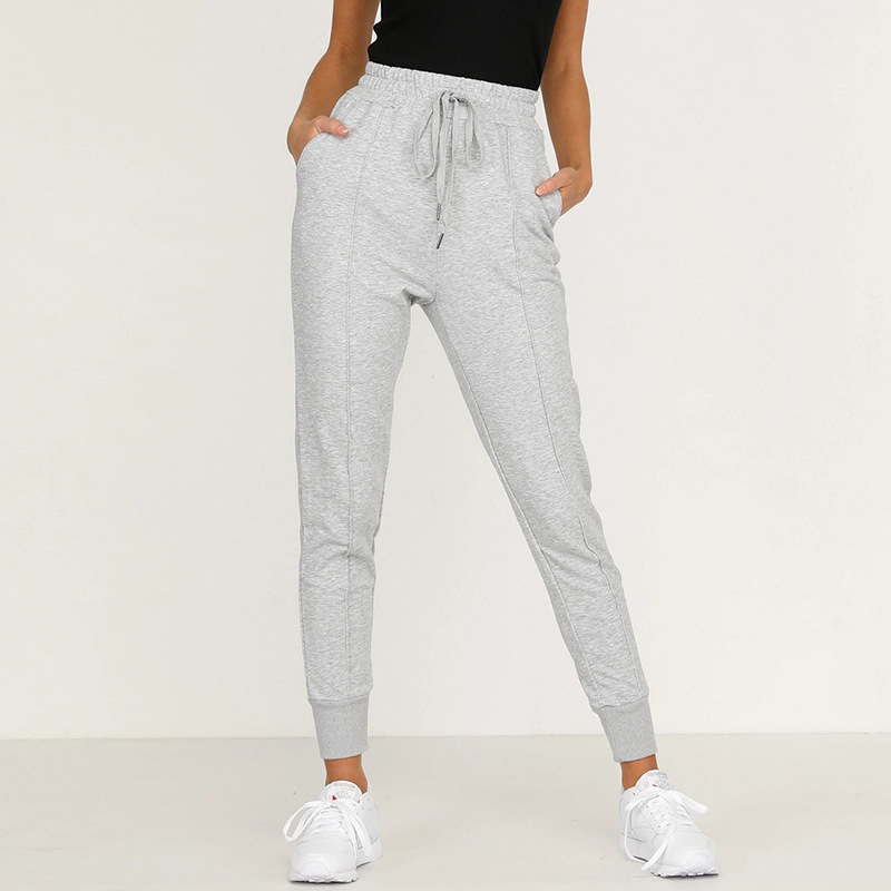 Title 3, Solid color strap slim trousers in a popular in...