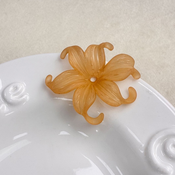 Matte Acrylic Curled Petal Iris Charms, Translucent Frosted Center-Drilled Spacers For DIY Vintage Hair Sticks, Earrings & Pendant Crafts.