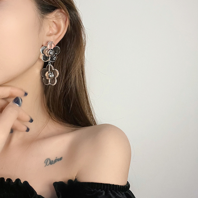Transparent Resin Big Flower Earrings Japanese And Korean Retro Long Earrings