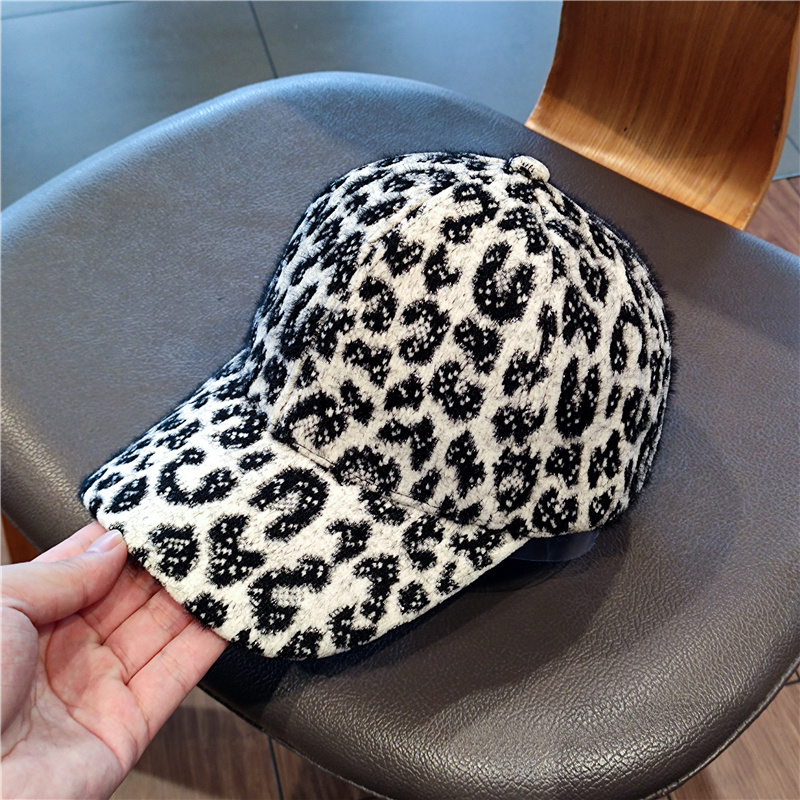 Women's Autumn And Winter Fashion Personality Hat