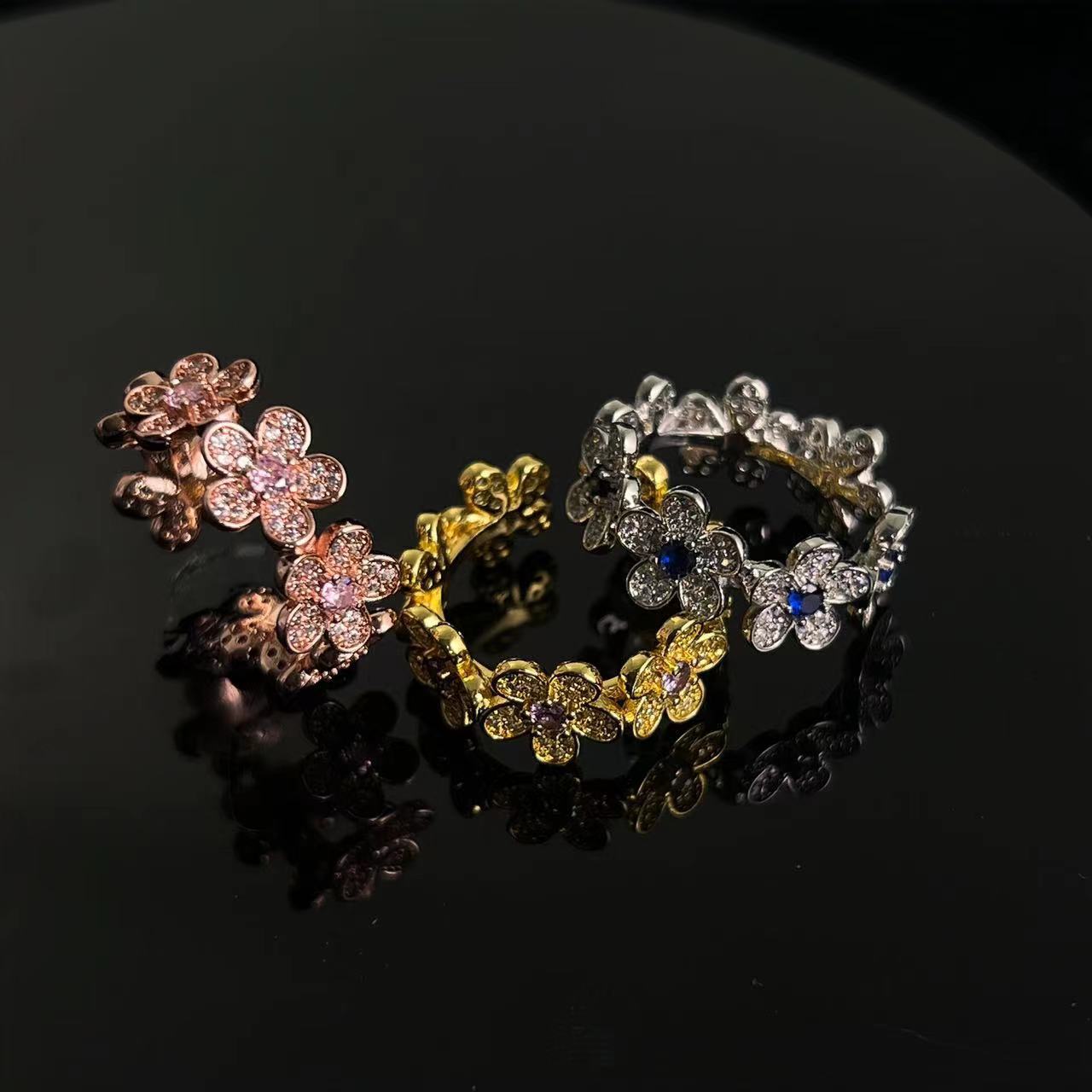 New Summer Arrival Full Circle Paved Zircon Small Flower Ring, INS Sweet Temperament Versatile Princess Essential Pure Copper Finger Ring