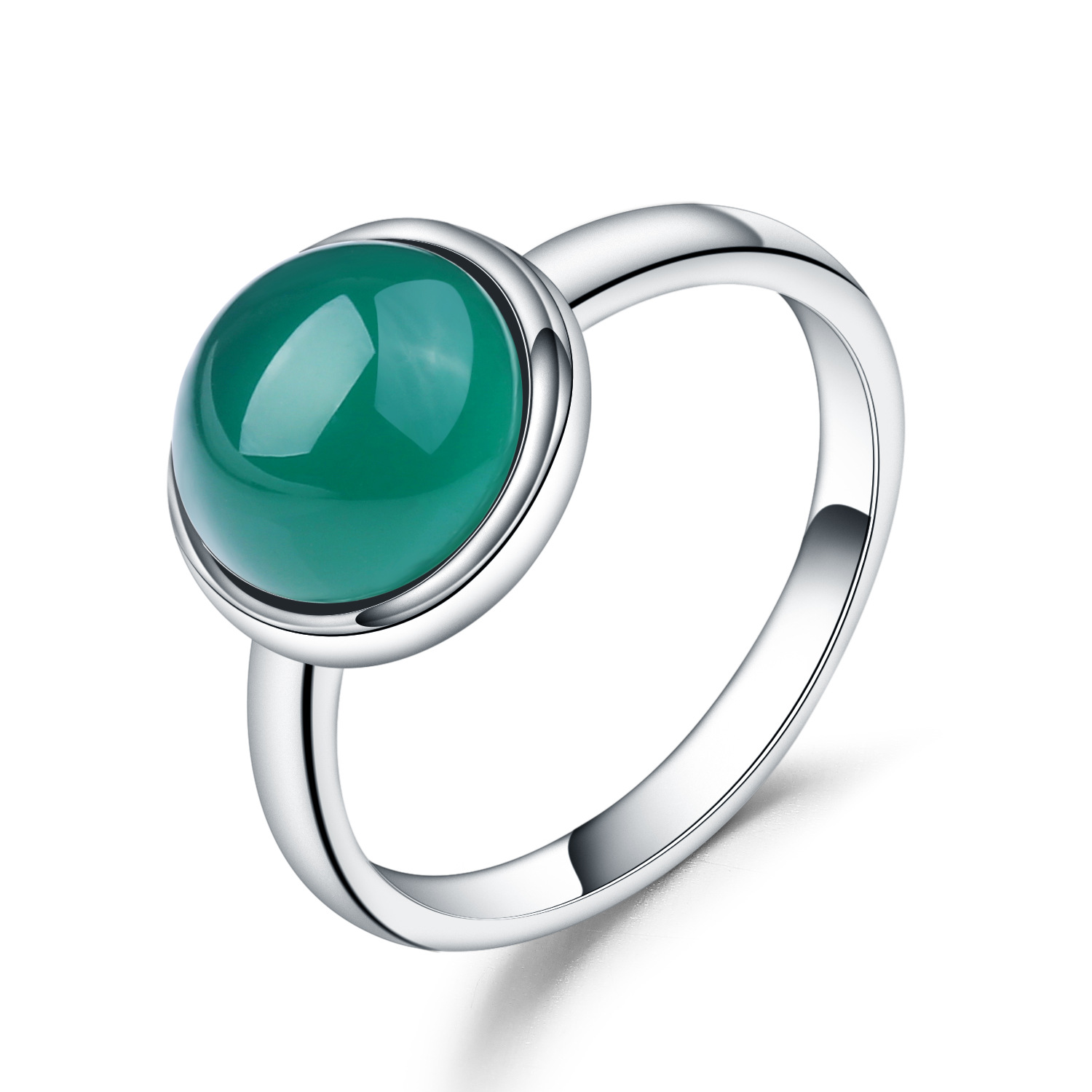 Elegant green agate ring made from 925 silver, featuring a geometric design, perfect as an everyday ring for women.