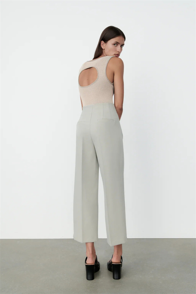 Title 6, Generous Temperament Pantalon large taille haut...