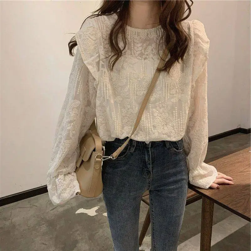 Sweet Trumpet Sleeves Embroidered Lace Blouse Blouse For Women's Wear - Red