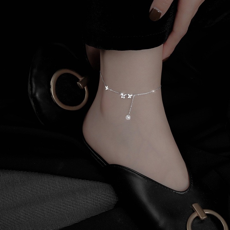 Butterfly Anklet, Featuring An Exquisite Butterfly Design That's Agile And Elegant. The Thin Chain Fits The Ankle Snugly, Glows With A Faint Shimmer, Adding Romantic Ingenuity To Summer Outfi