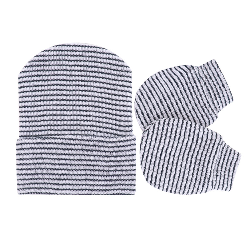 Knitted Yarn Newborn Hat Anti scratch Gloves 2 piece Set thumbnail 7