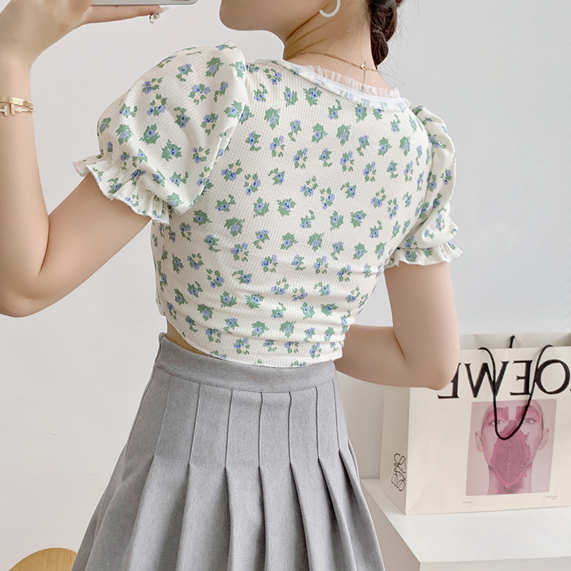 Title 1, Retro Short Floral Puff Sleeve T-shirt Women