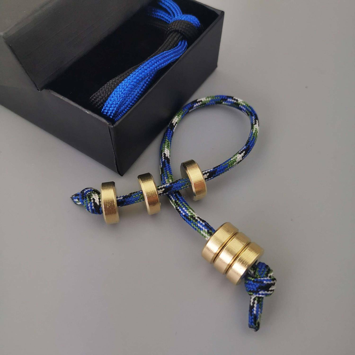 Decompression Artifact Baolezhu Finger Yo-yo (3 Style)