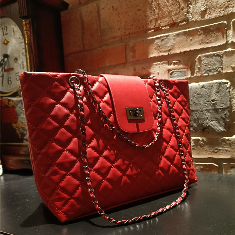 Simple Texture Messenger Female Niche Design Shoulder Bag