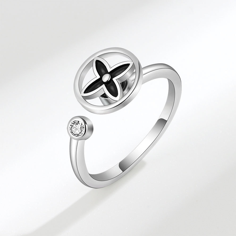 Title 2, Revolving S925 Sterling Silver Clover Ring Eleg...