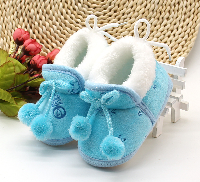 Title 8, Plush and thickened walking shoes