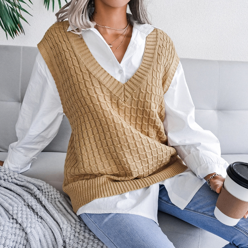 Title 4, V-neck Twist Casual Loose Knit Sweater Vest