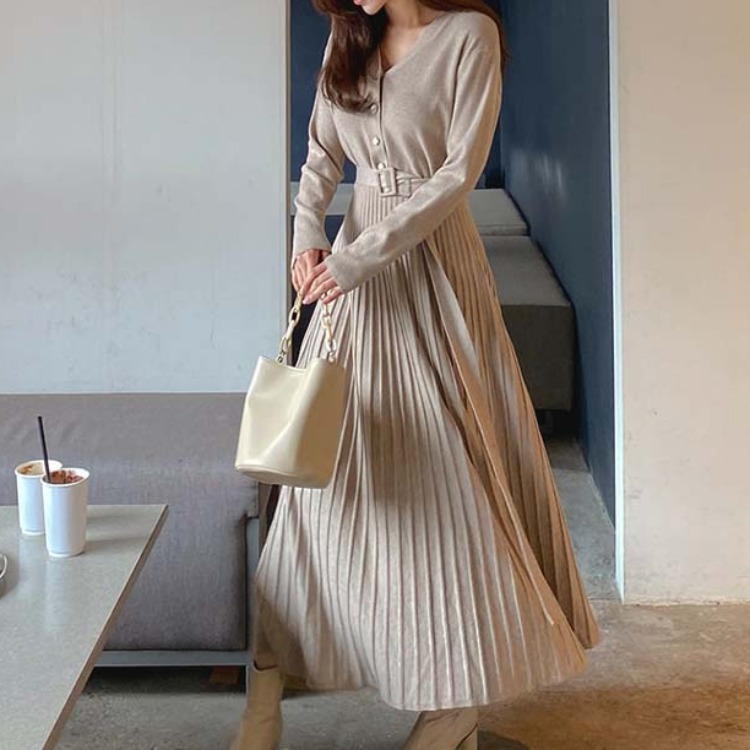V-Neck Pleated Midi Dress, picture 5 of 5