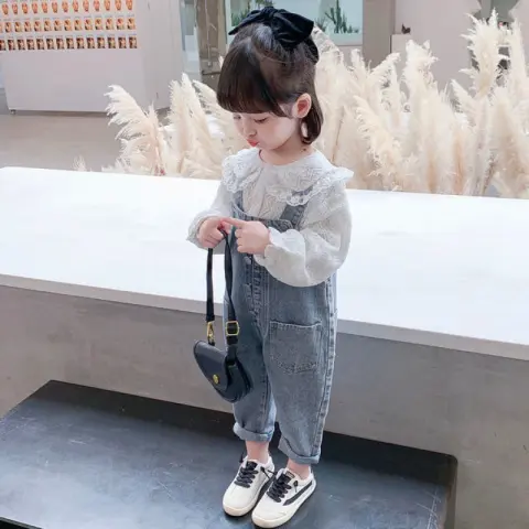 Girls Denim Overalls and Lace Shirt Two-piece Suit