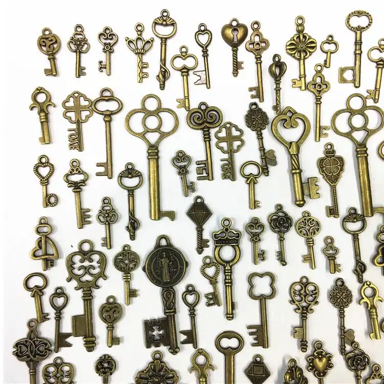 125 Mixed Bag Alloy Retro Key DIY Pendant