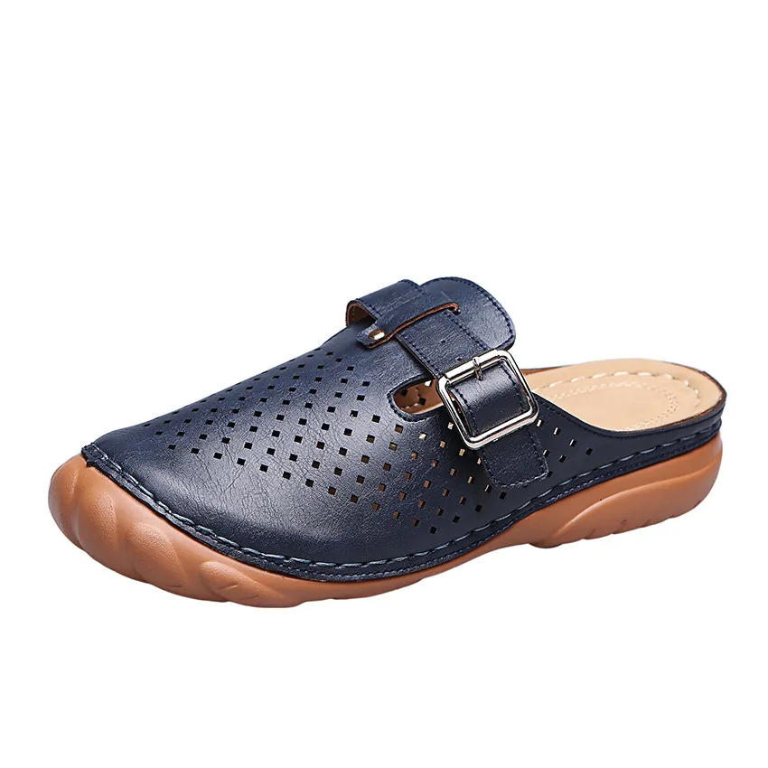 Hole Slippers Lightweight Metal Buckle Platform Toe Cap Sandals - Black