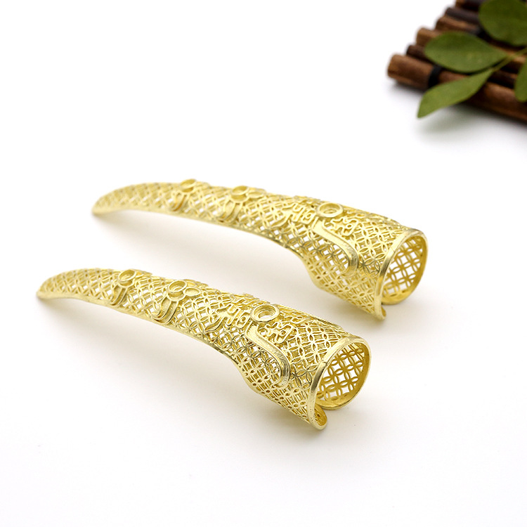 Niang Niang Costume Antique Finger Palace Style Hollow Pattern Bracelets