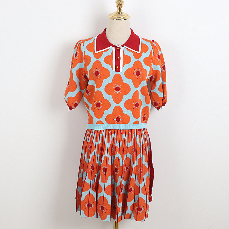 Two-piece Pleated Skirt With Floral Jacquard Lapel Sleeves