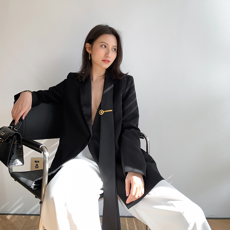 Brooch Retro Thin Waist French Black Hepburn Jacket
