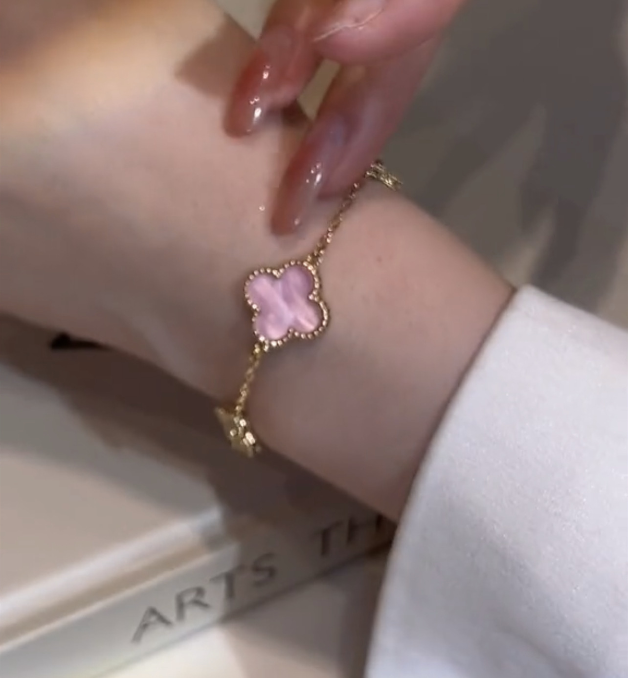Lucky Color Exquisite Zircon Small Fragrance Light Luxury Bracelet