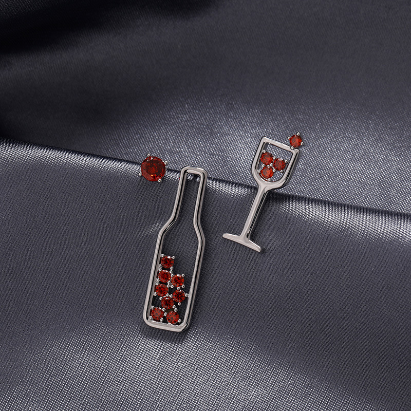 أقراط بسيطة مدمجة بتصميم عصري مخصّصة