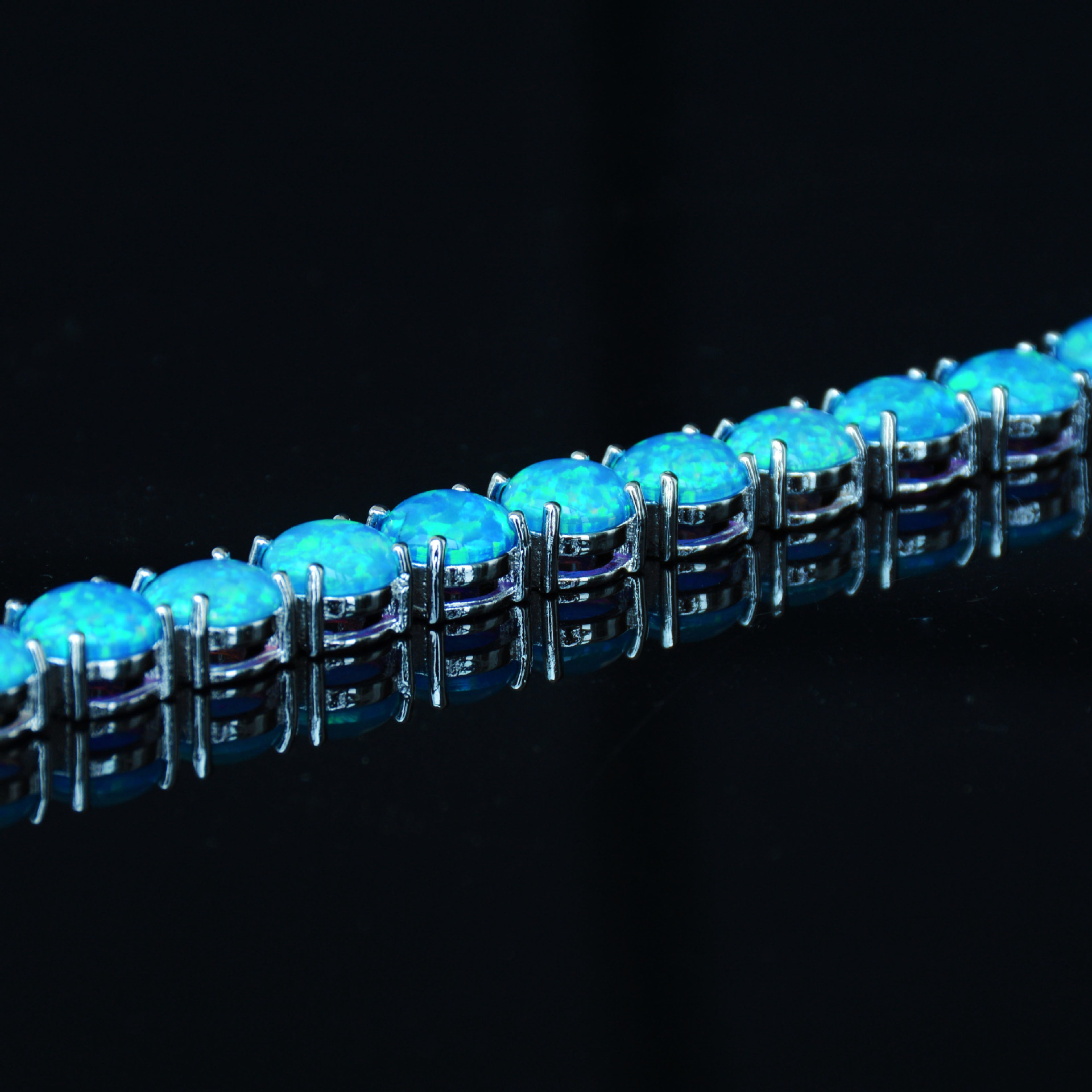 Jewelry 8MM Round White Blue Opal Bracelet