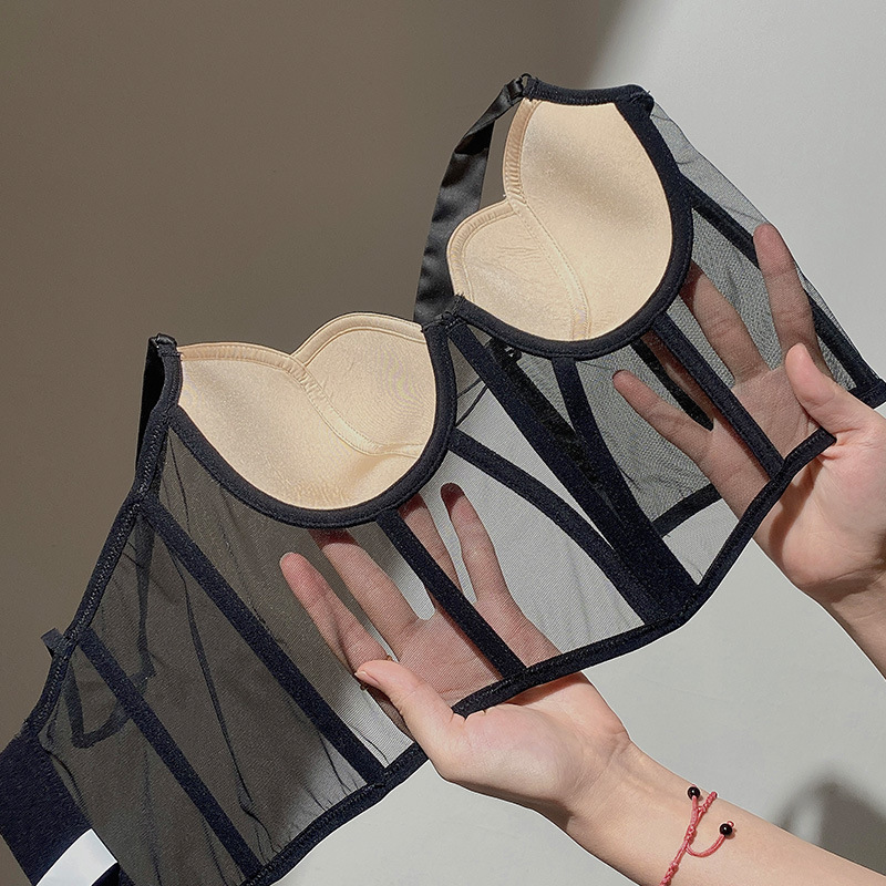 Women's Fashion Gathered To Collect Underwear