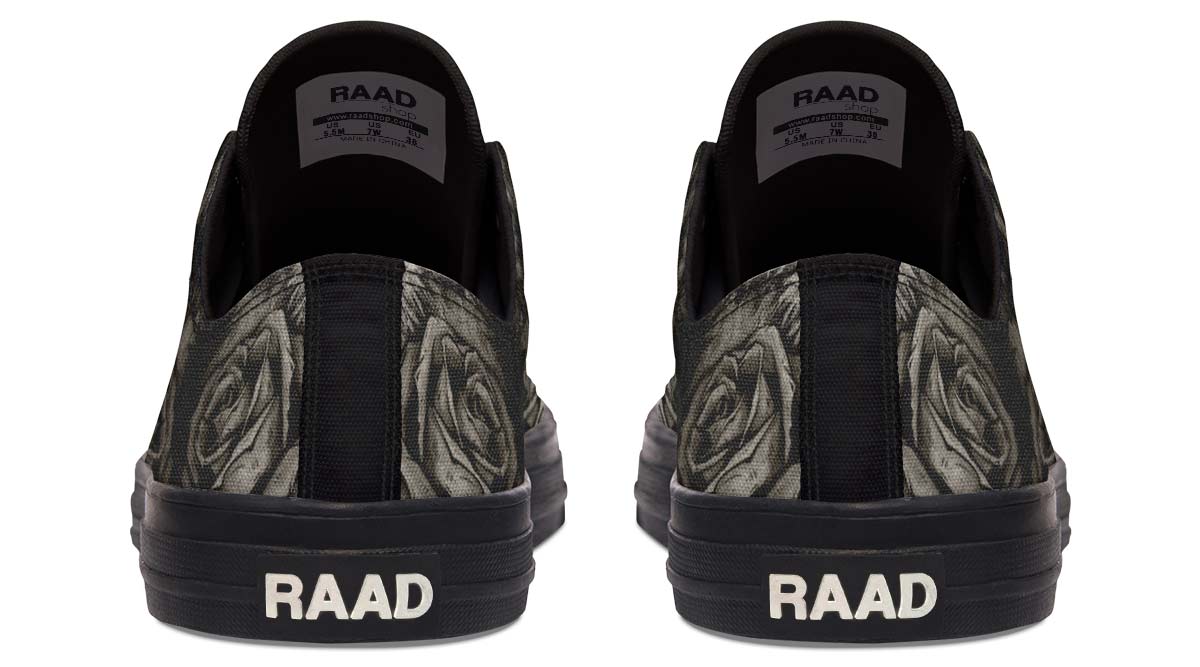 أحذية قماشية منخفضة للزوجين بطباعة عصرية