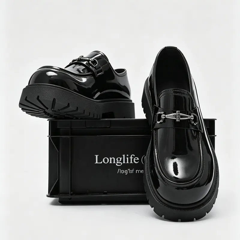 Chunky Elevated Men's Round Toe Shoes, Patent